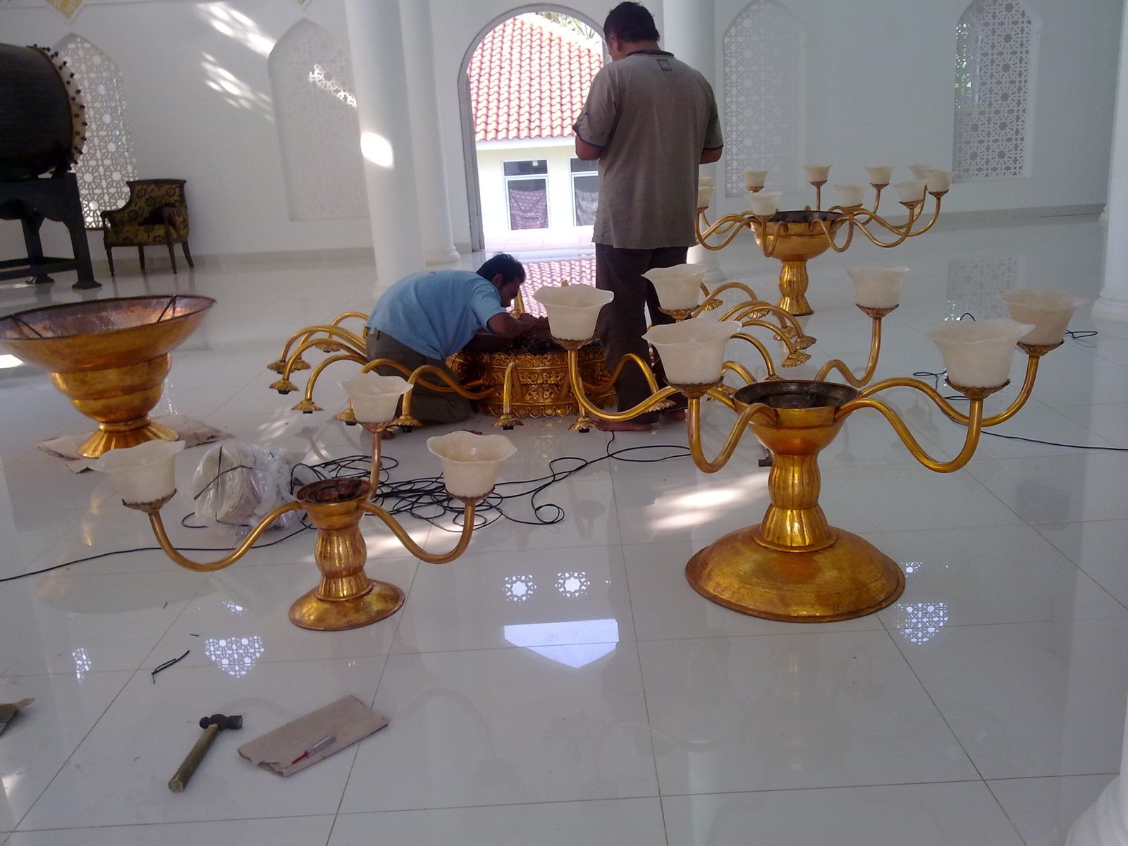 lampu gantung masjid tembaga