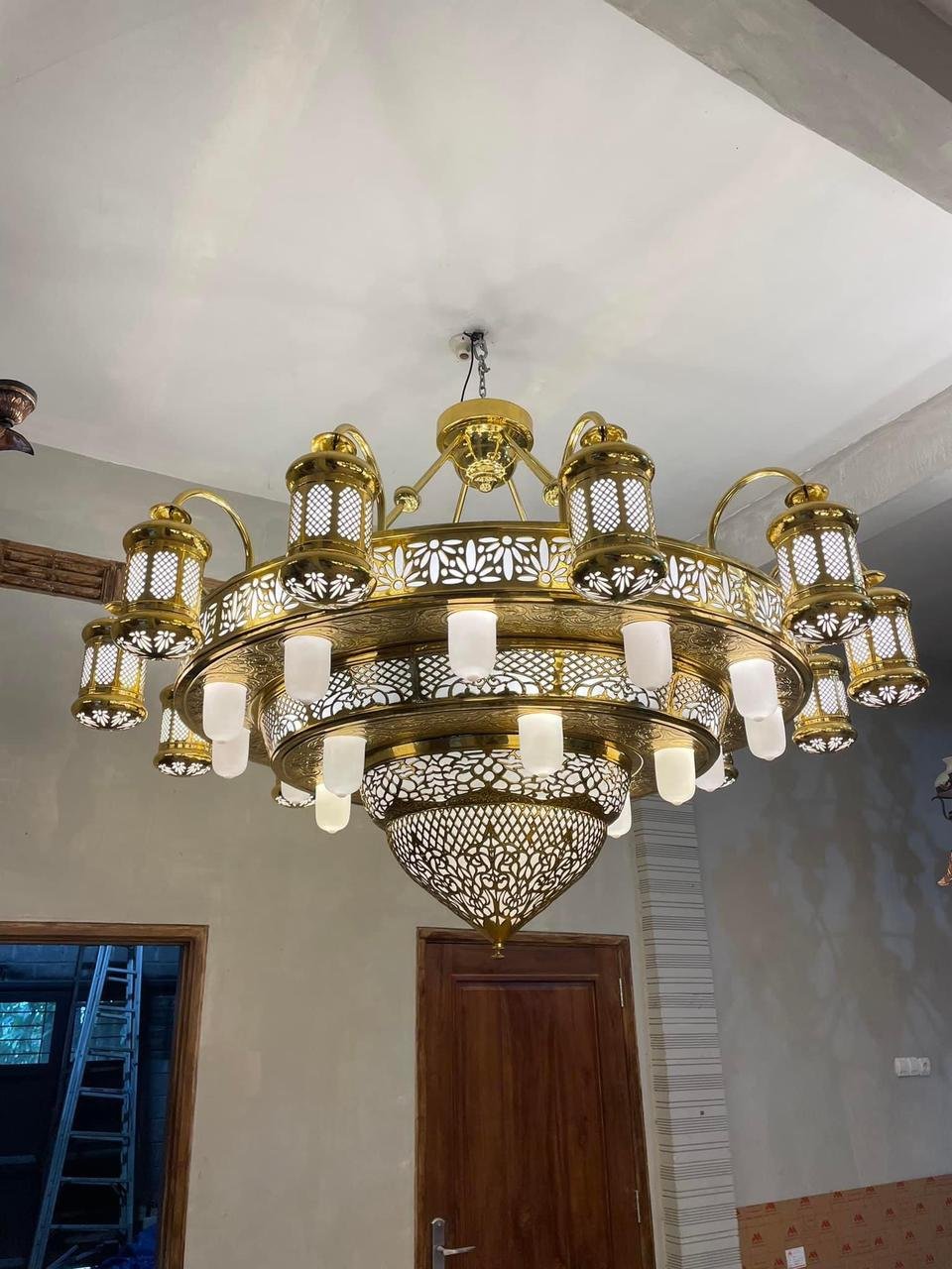 Kerajinan Lampu Gantung Masjid
