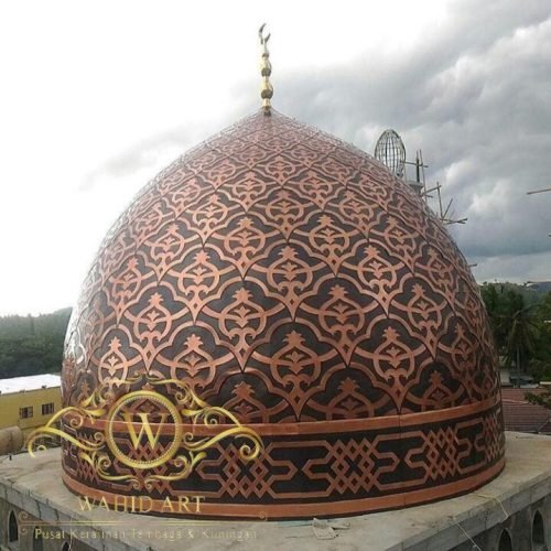 KUBAH MASJID TEMBAGA KUNINGAN